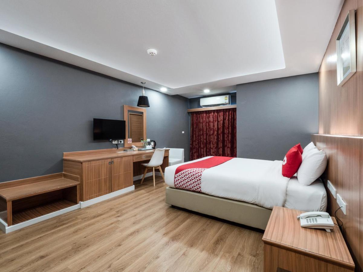 Oyo 1126 Curve Boutique 3* Pattaya