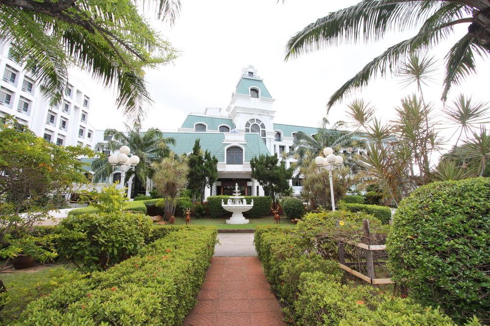 Hotel The Camelot 4*