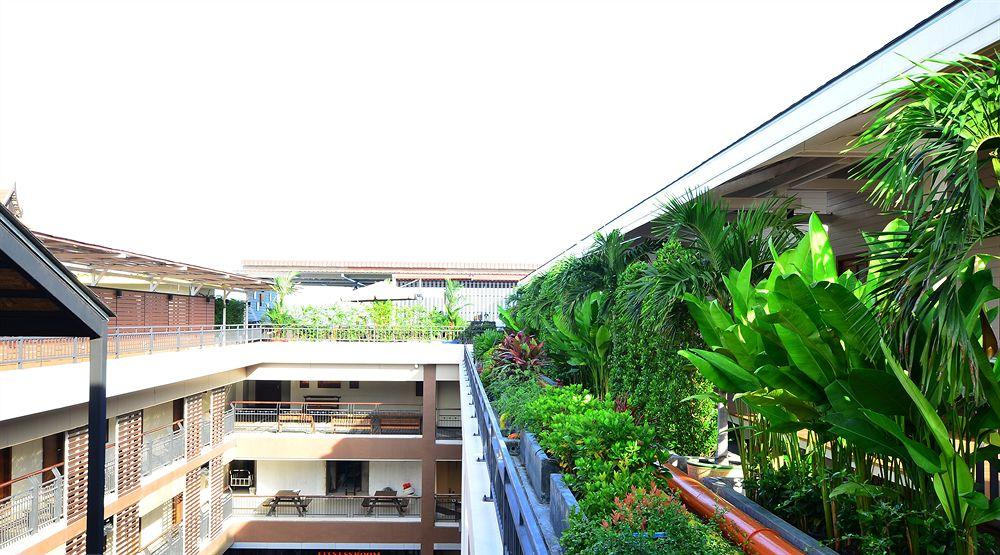 Baywalk Hotel