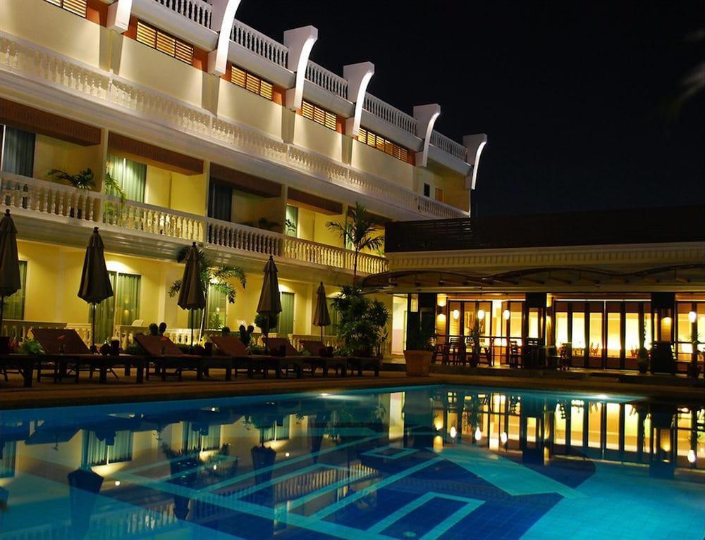 Windmill 3* Pattaya