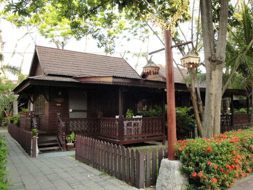 Diana Garden - Sha Extra Hotel 3*