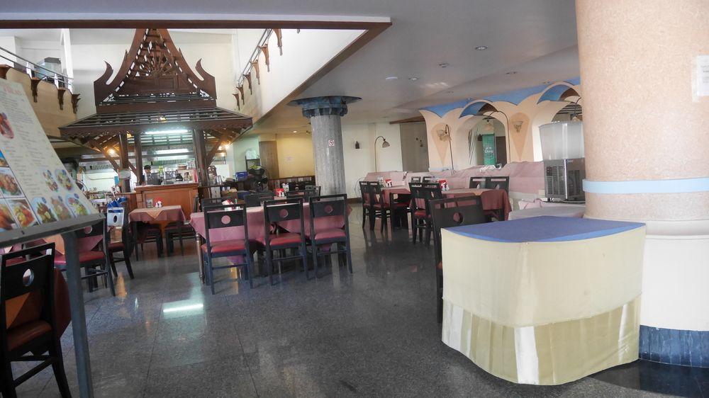 Naklua Resort 3*
