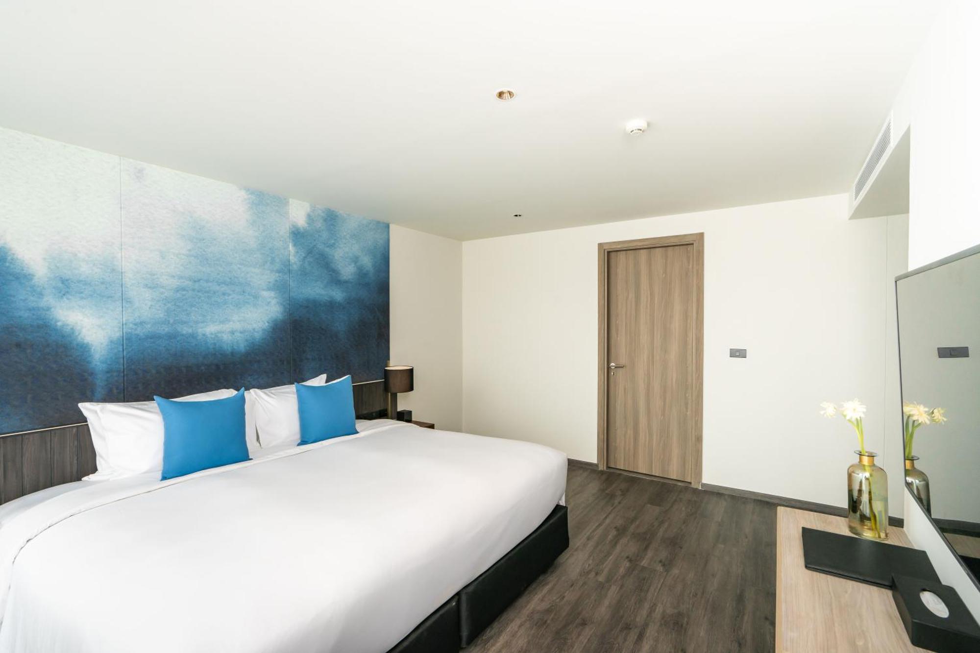 Western Nexen Hotel 4*