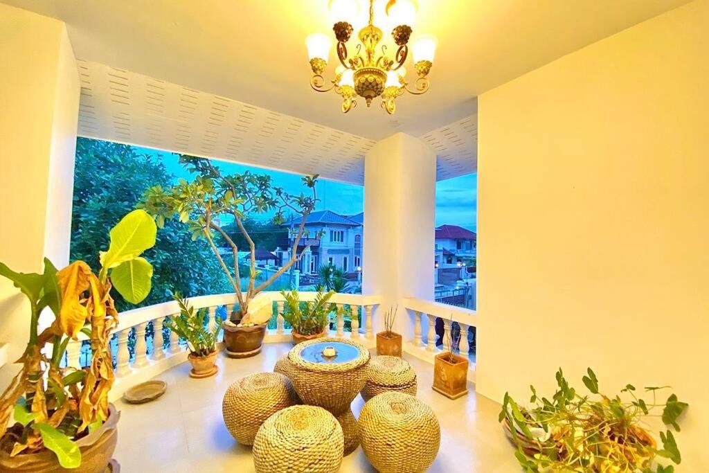 芭提雅,พัทยา,central Pattaya,mordern Style Villa,7br,16-20ppl *