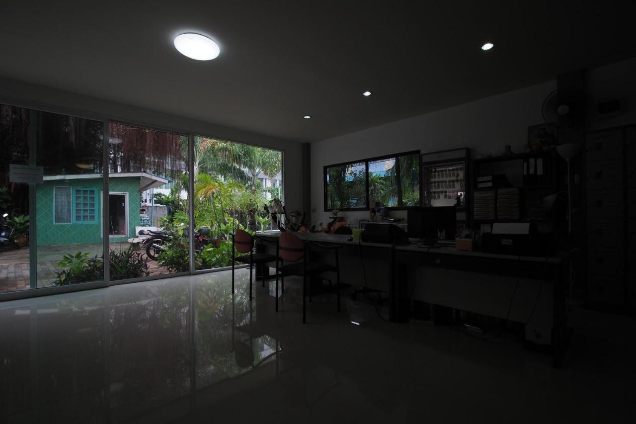 Oyo 1003 Naklua House Hotel Pattaya