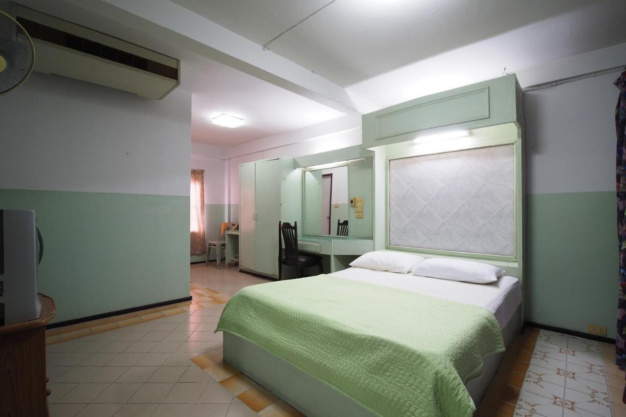 Oyo 1003 Naklua House Hotel 3*