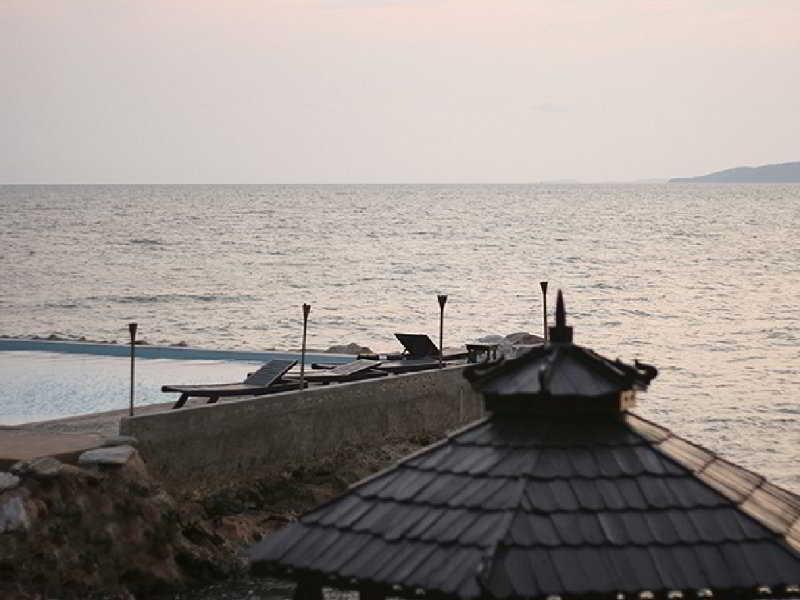 Golden Cliff House Tempat peranginan 3*
