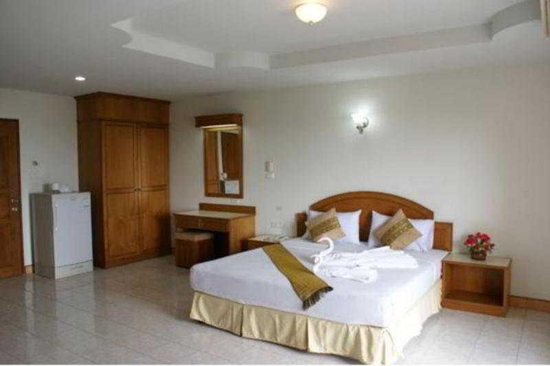 Sunday Ja Hotel