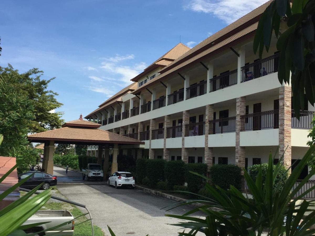 Phuriburi Aparthotel *