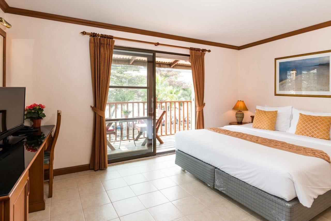 Jomtien Boathouse 3*