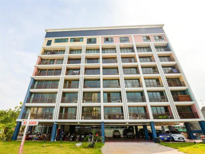 Super Oyo 458 Nakorn Siam Boutique 2*