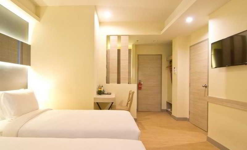 Sunshine One Hotel 3*