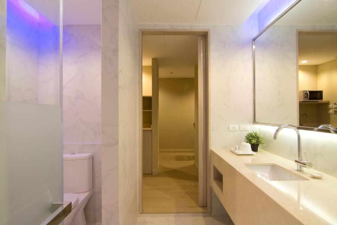 Hotel The 