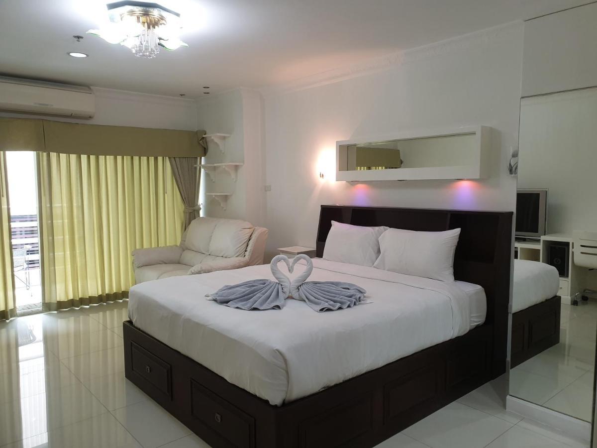 View Talay 6 By Cando Apartment