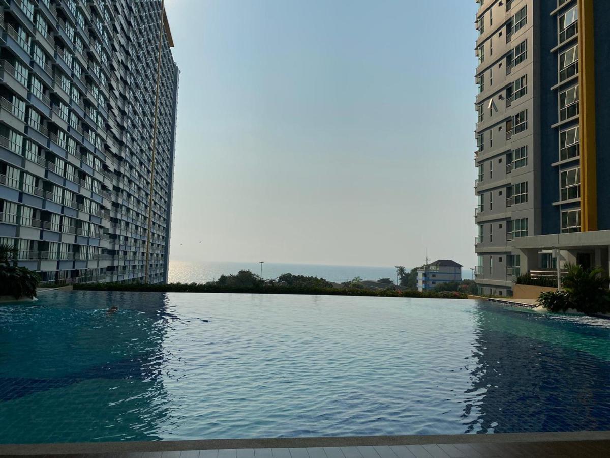 Kosin Beach Pattaya *