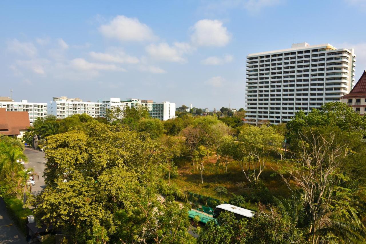 Serenity Wongamat Condominium * Pattaya
