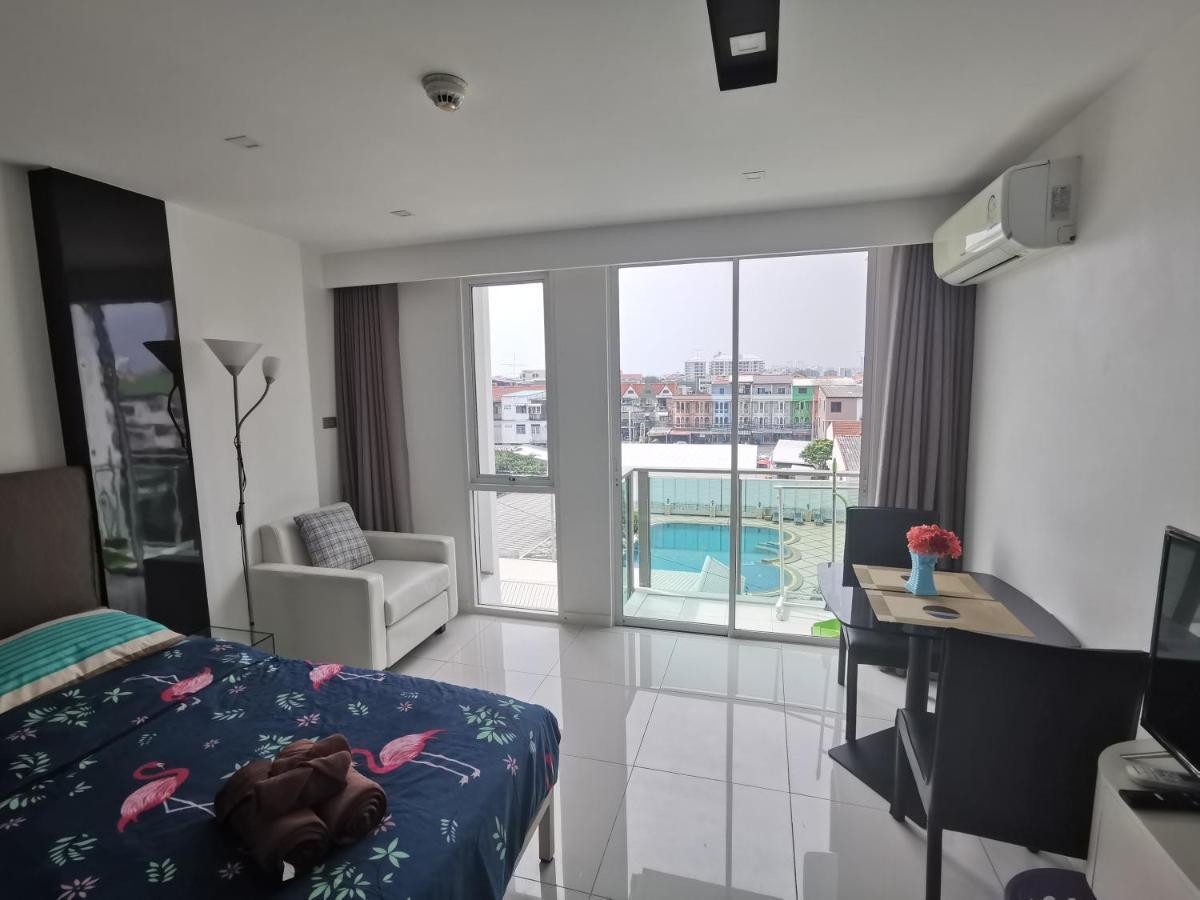 Apartment Center *