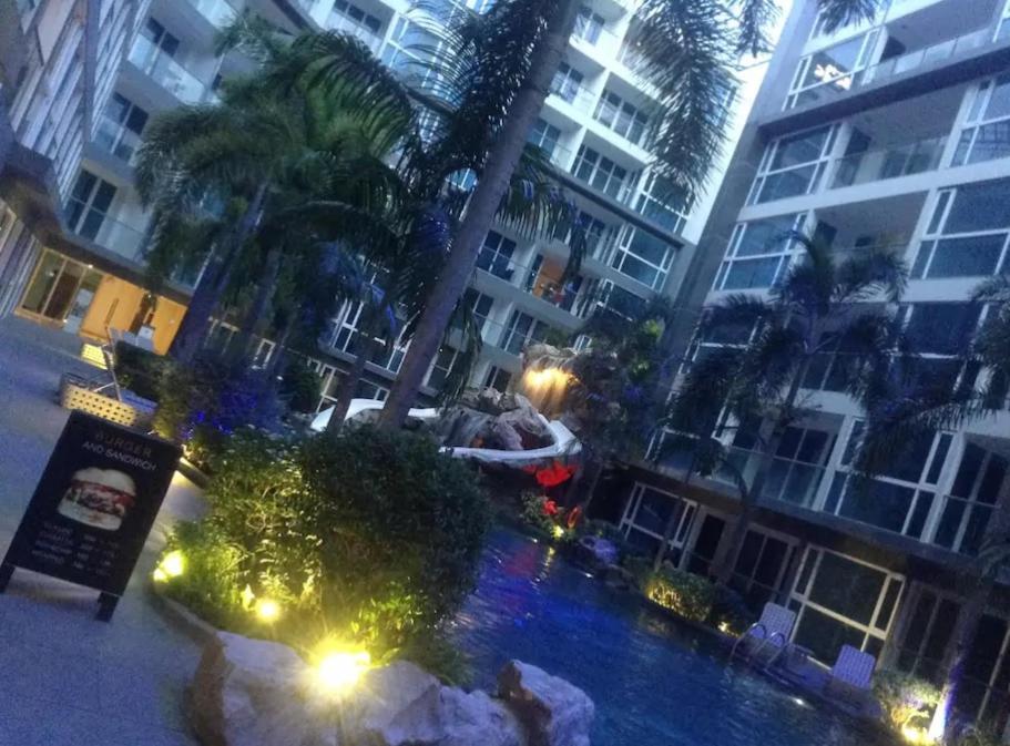 Centara Avenue A4,near Walking Street,freepool,gym