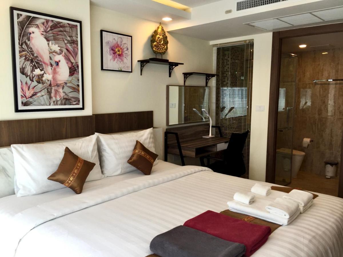 Luxury Business Suits In Grand Avenue By Estates Apartment *