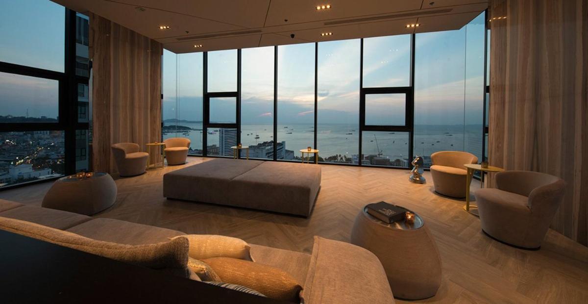 70sqm 2 Bed - 2 Bath - Penthouse The Base Central 595 Pattaya