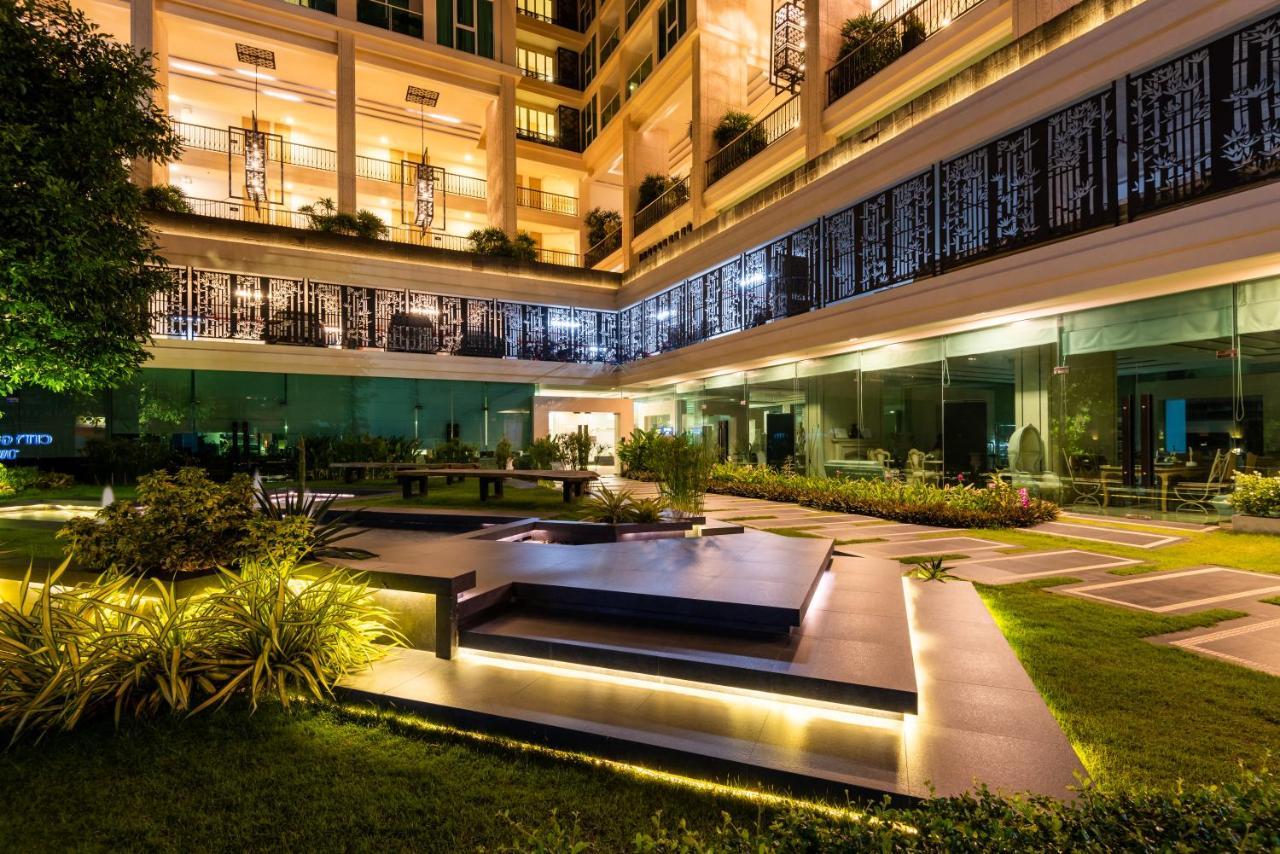 Rare Panoramic Sea, & Mountain Views - Xxl Balcony - Free Fast Wifi - Pool - Garden Tower 2317 * Pattaya
