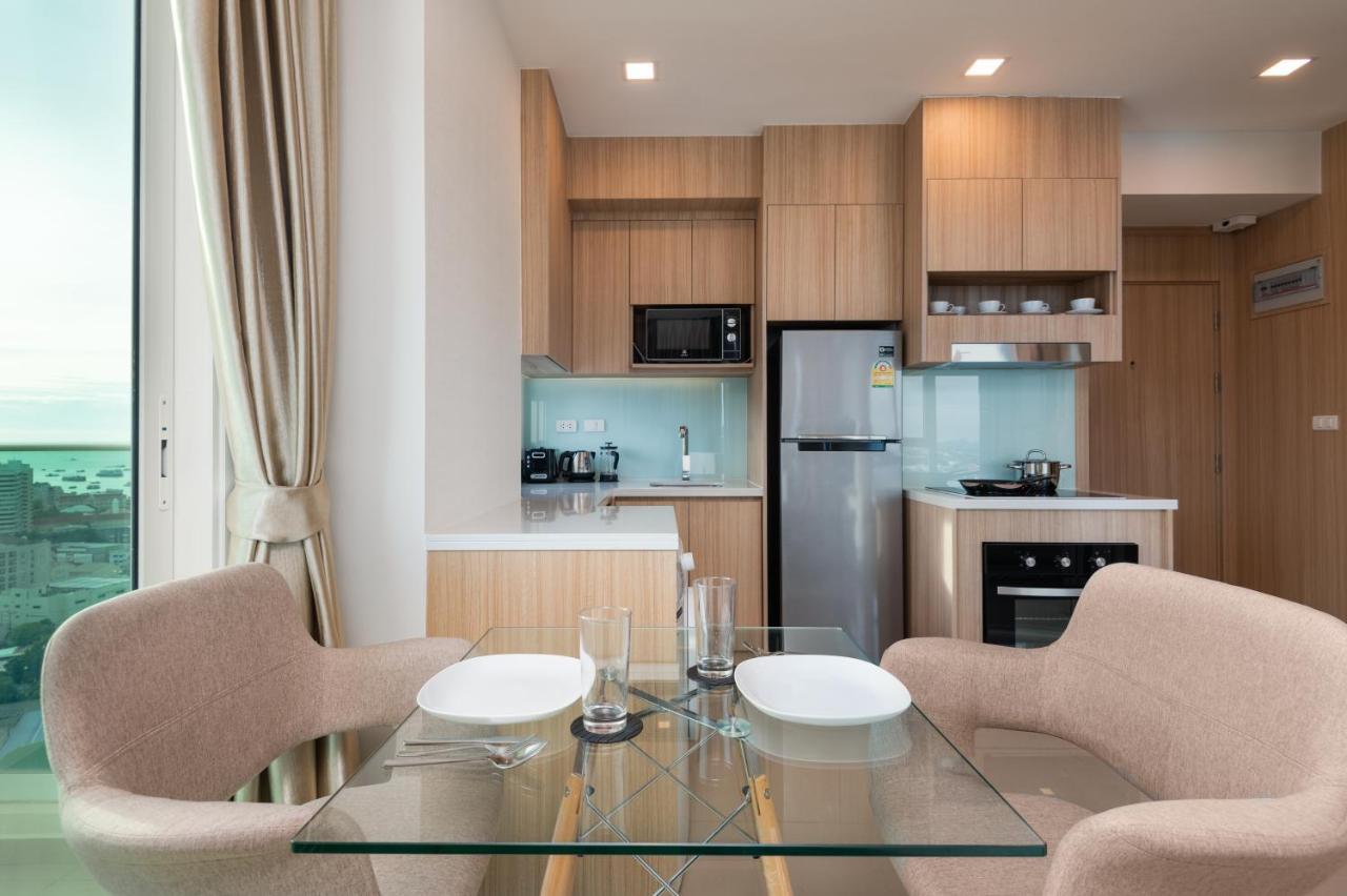 Rare Panoramic Sea, & Mountain Views - Xxl Balcony - Free Fast Wifi - Pool - Garden Tower 2317 Apartment