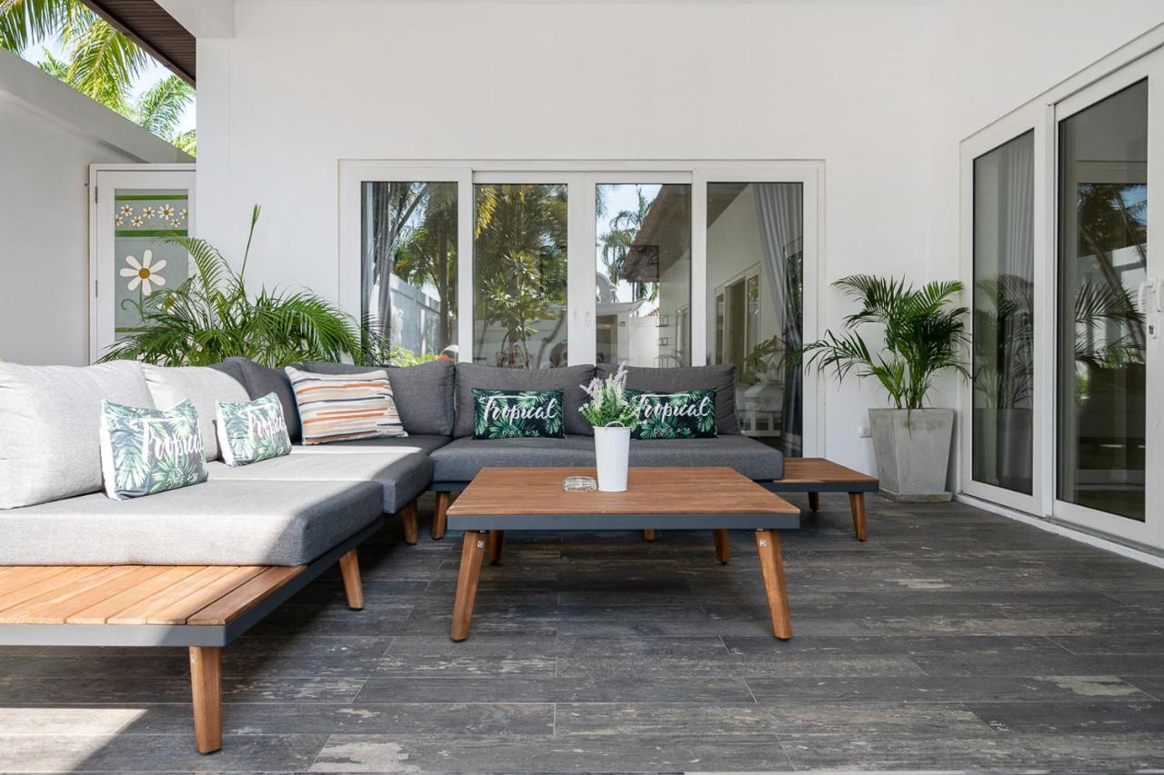 Majestic Pool 2 Bedrooms Private * Pattaya