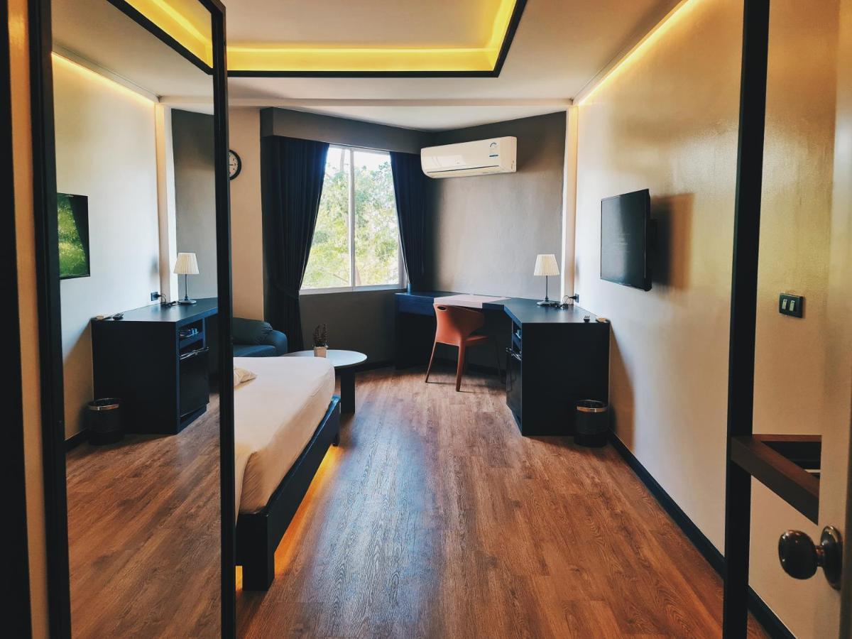Prs 5993 & Fitness Club Hotel *