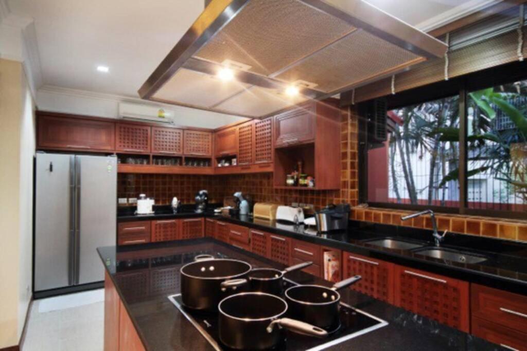 Adikan Luxury 5 Bedrooms Pattaya