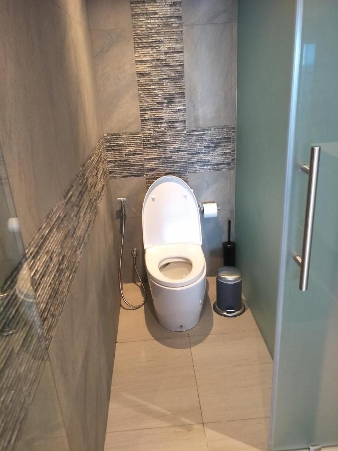 Sands Pratamnak Pattaya