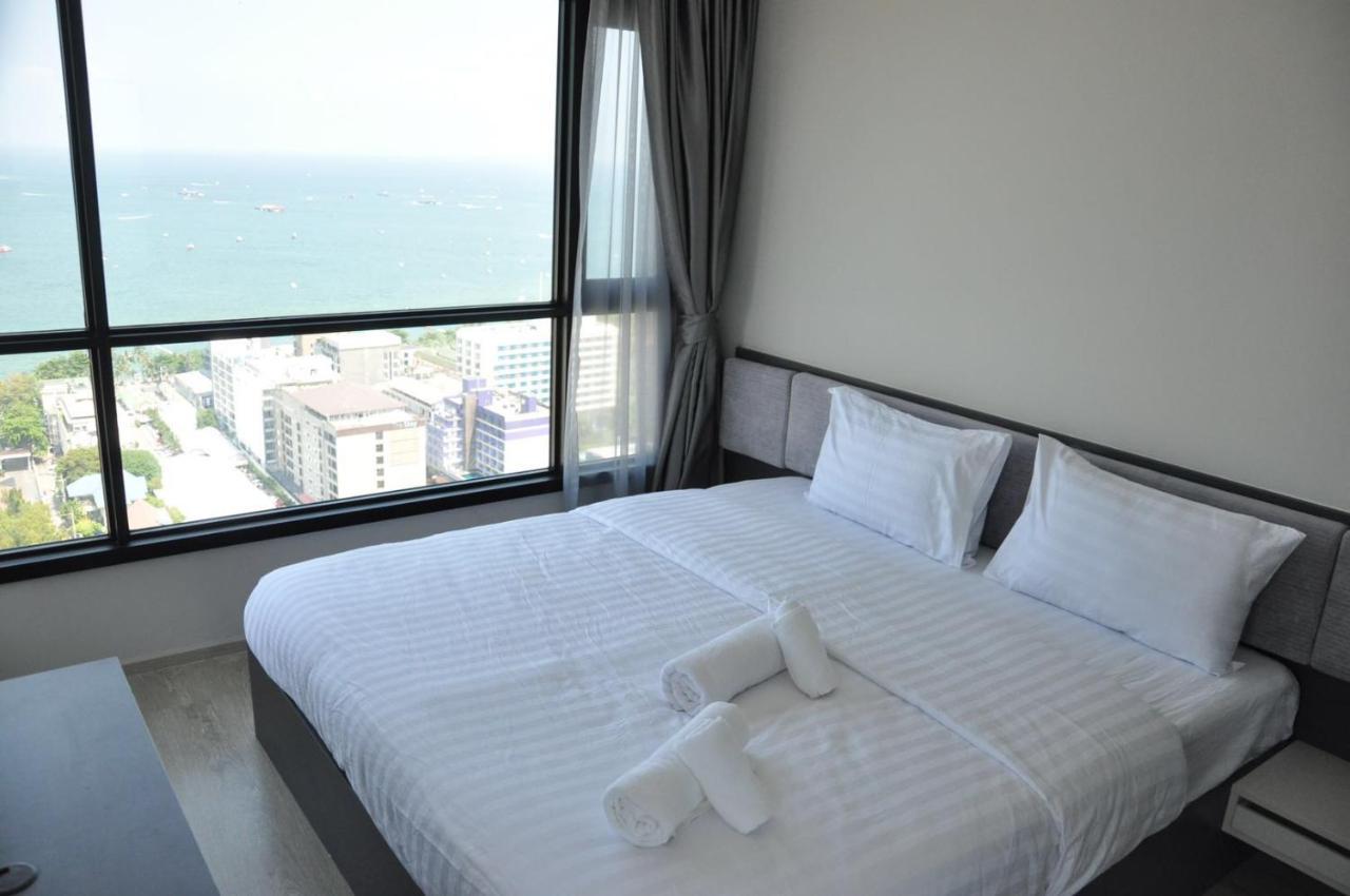 The Base Seaview Apartment *