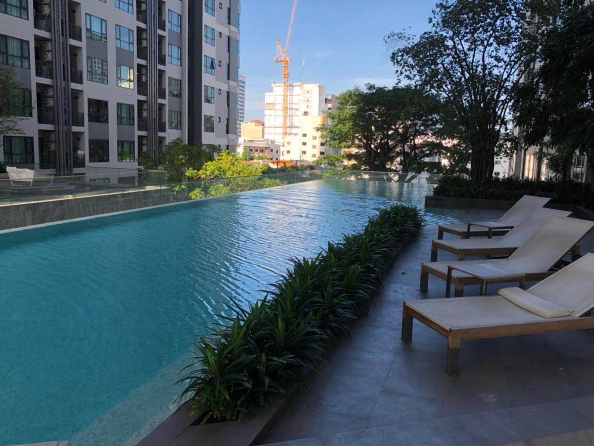 The Base Seaview Apartment