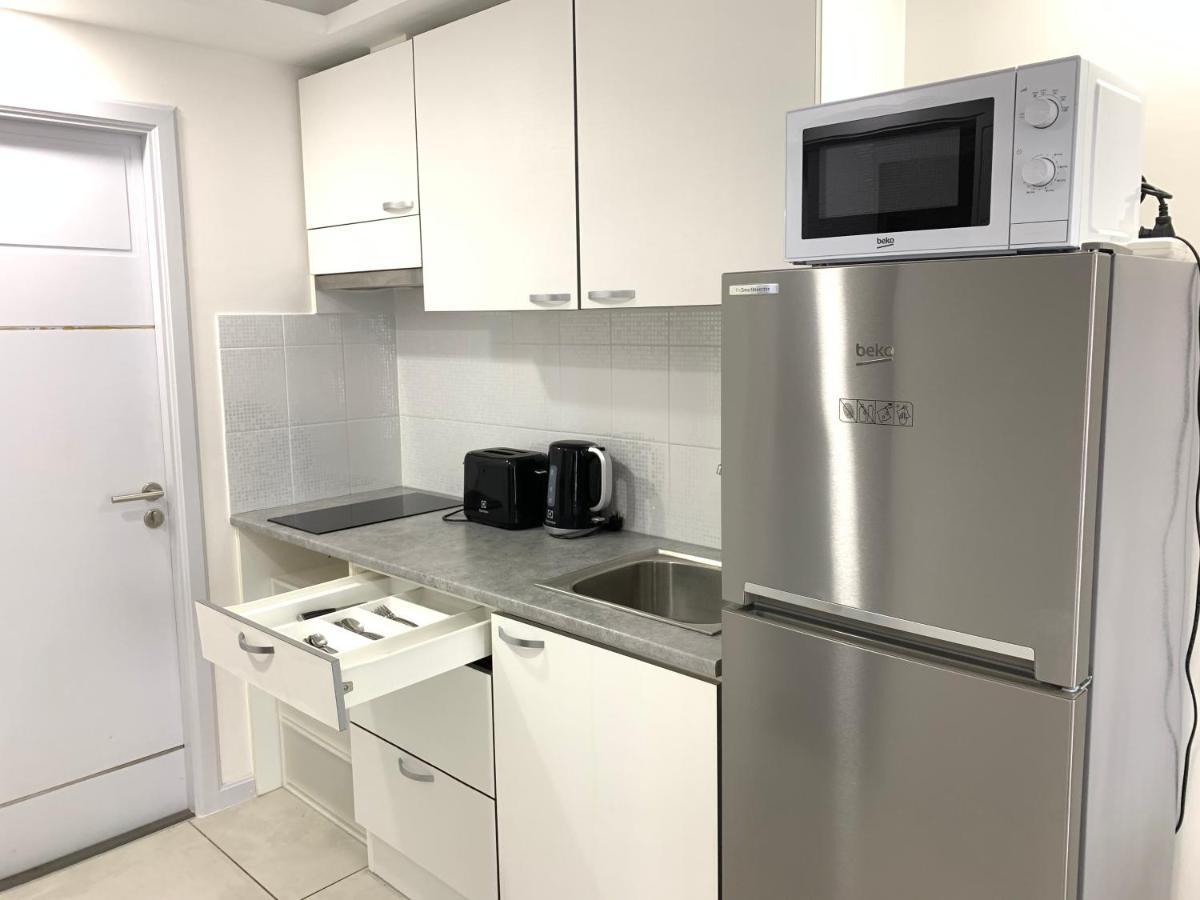 Apartment 5 Min Walk To Beach Tropical Garden