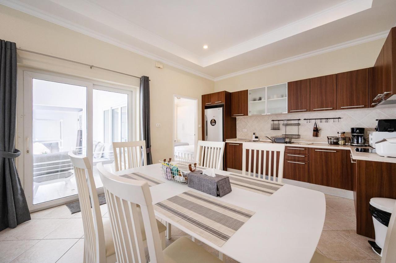 Majestic Pool 2 Bedrooms Private Villa *