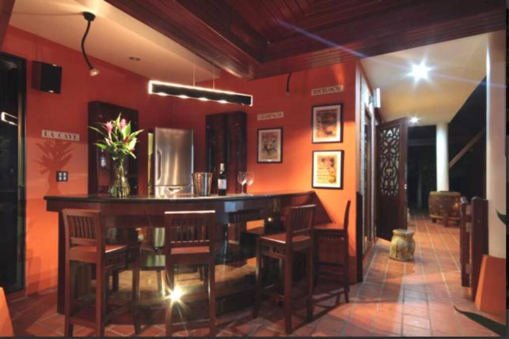 Adikan Luxury 5 Bedrooms Villa