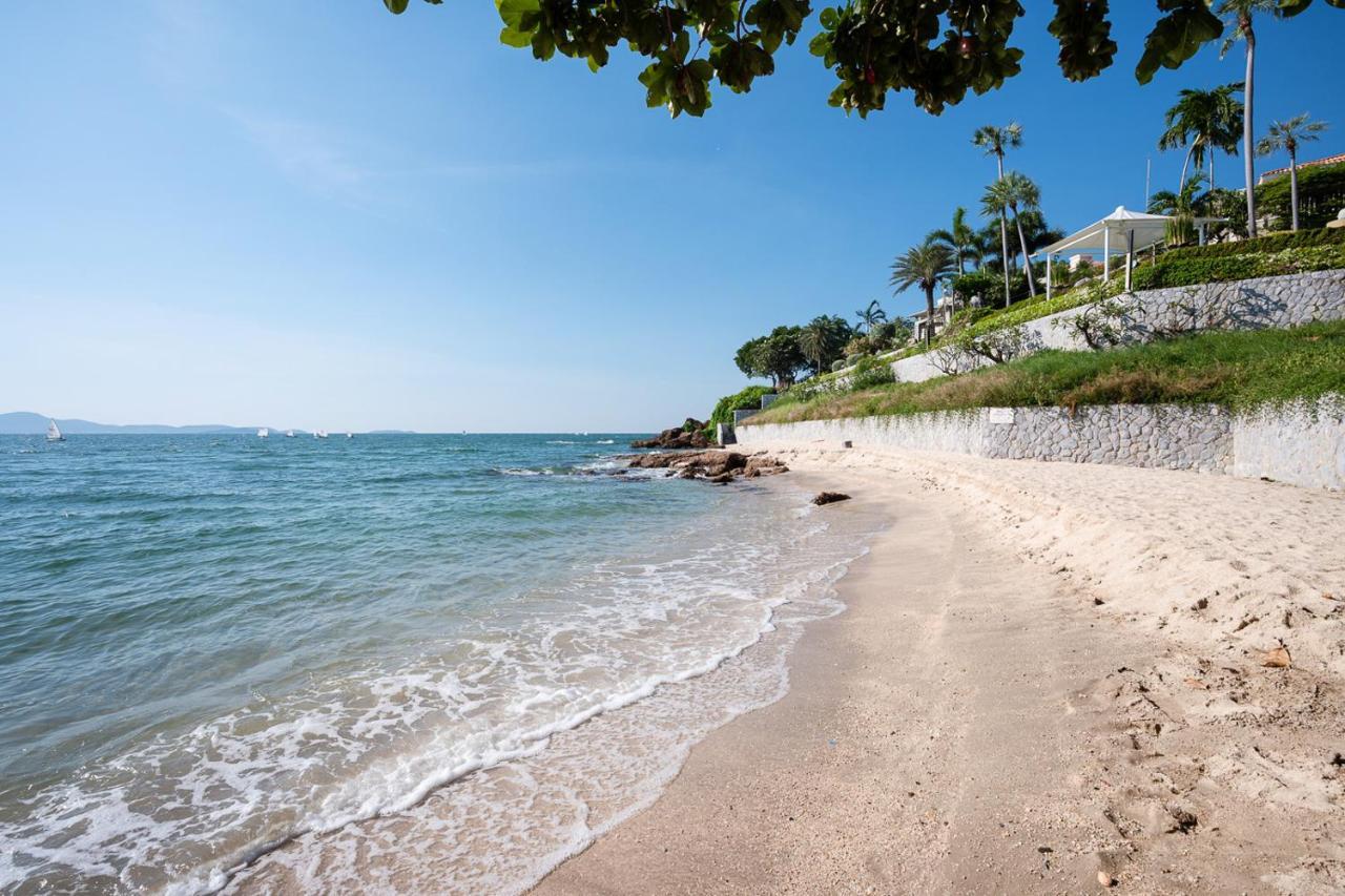 Villa Majestic Pool 3 Bedrooms Private Beach Pattaya