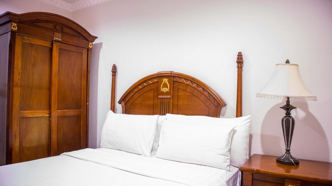 Hotel Four Seasons Place Pattaya