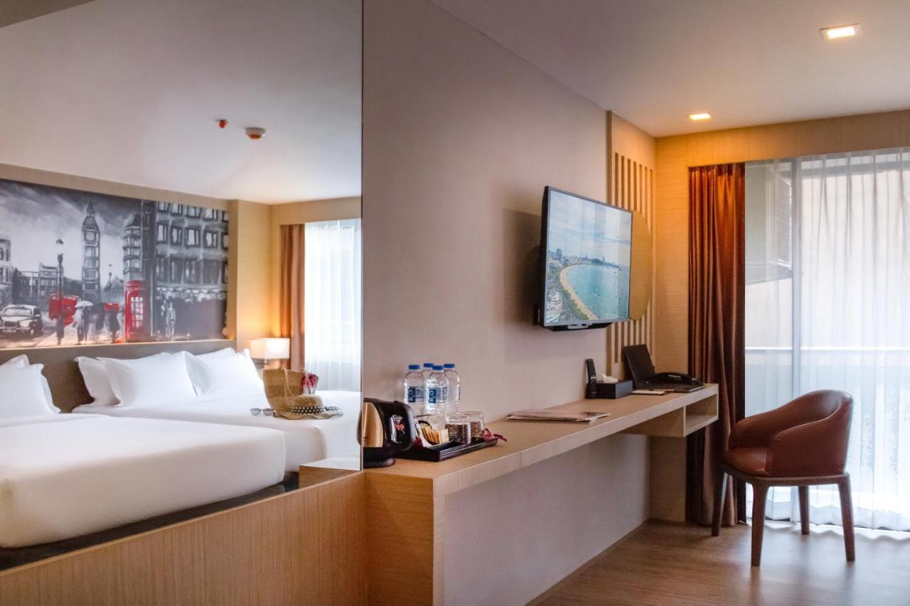 โรงแรม Glow 4*