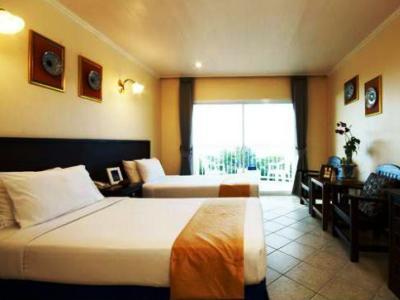 Cross Pratamnak 5* Pattaya