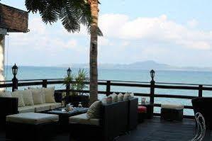 Tempat peranginan Golden Cliff House 3*