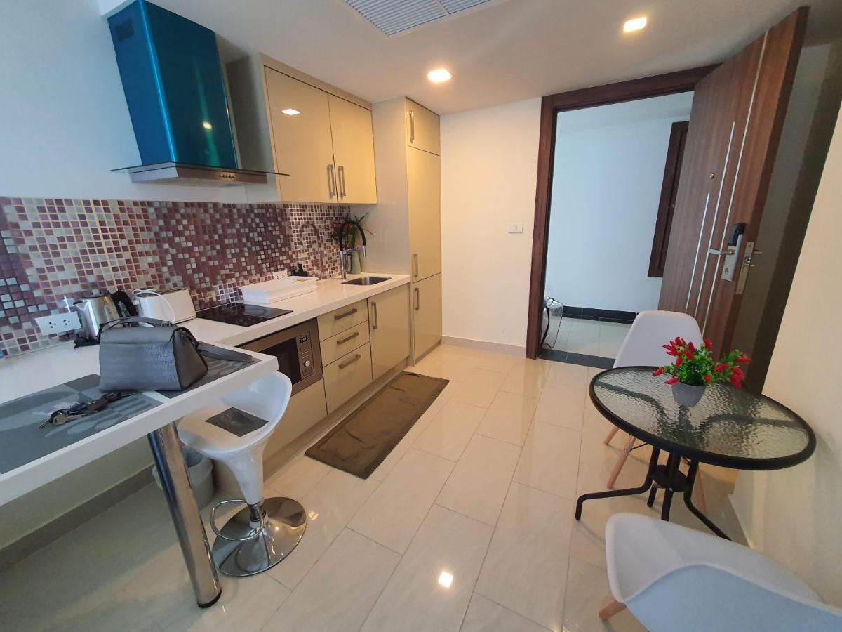 Grand Avenue Jang Pap Apartment