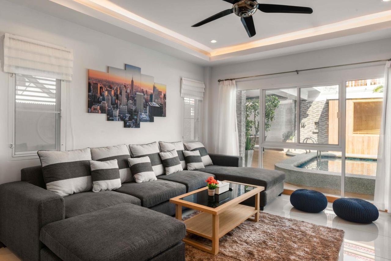 Sabai Pool 12-15 Persons 6br, Sauna, Pool Table, Karaoke, Bbq * Pattaya