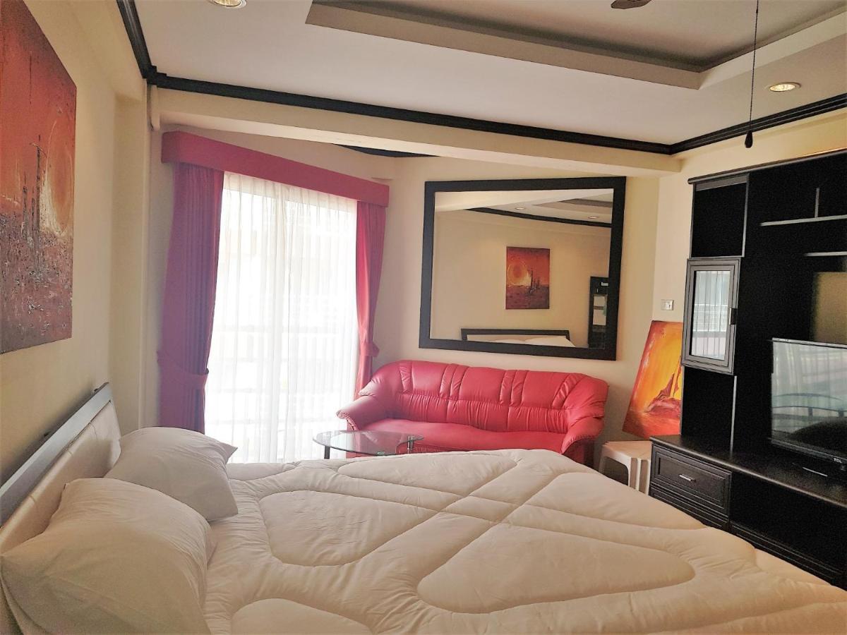 Jomtien Sea View 12th Floor *