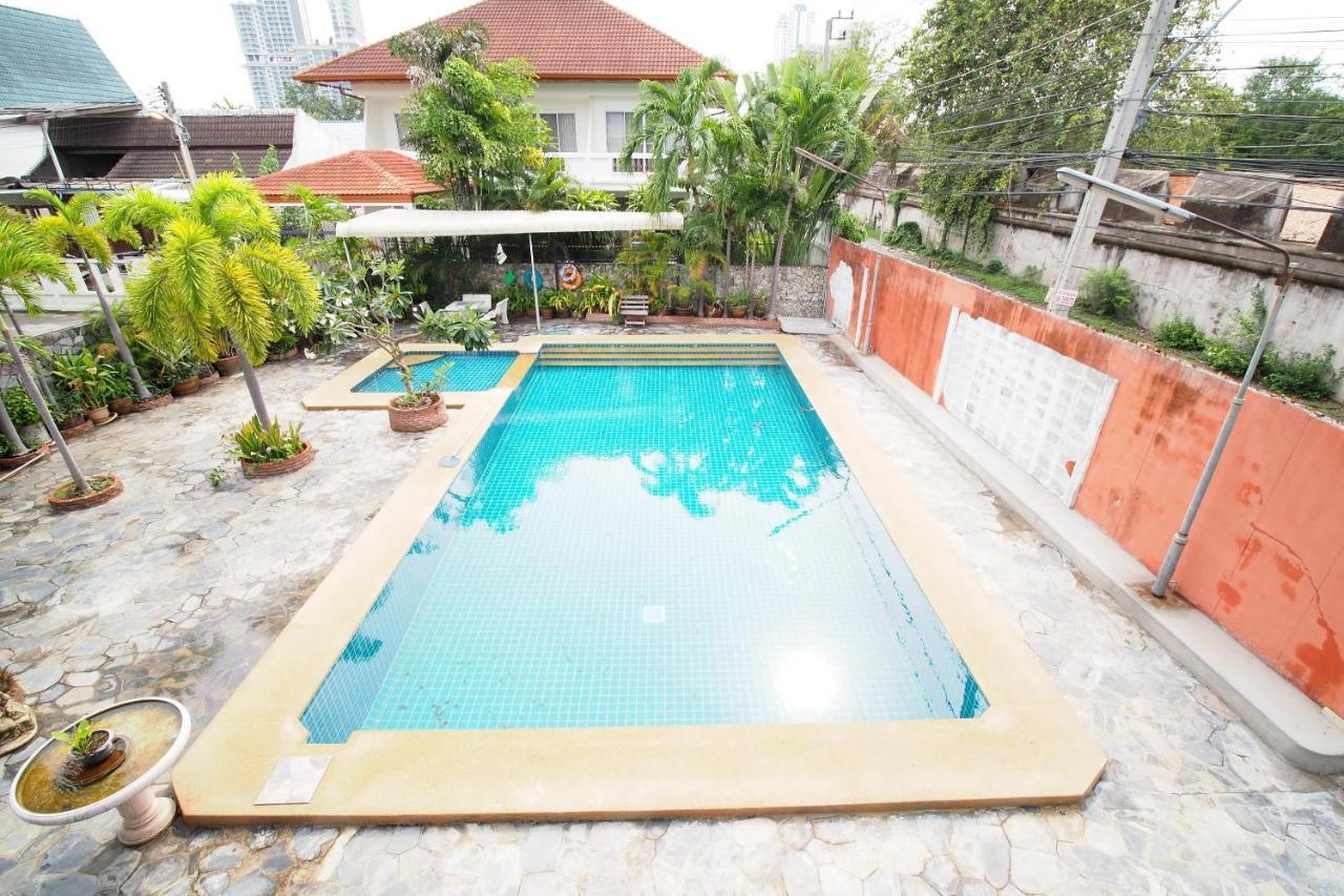 Oyo 1004 Naklua Mansion Pattaya