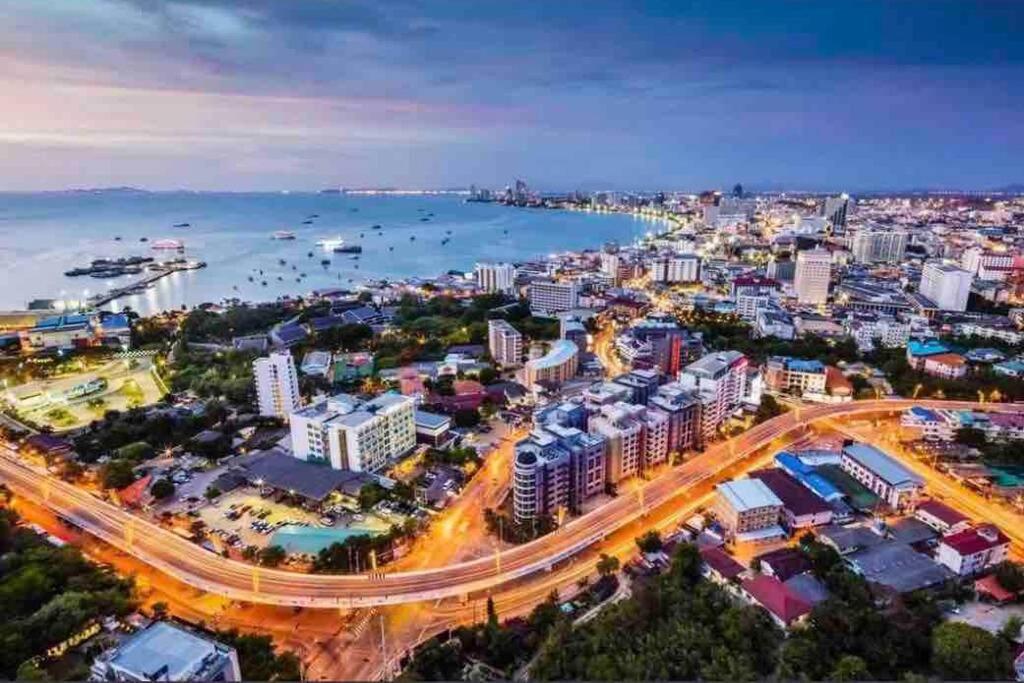 Unixx South 34m Seascape * Pattaya