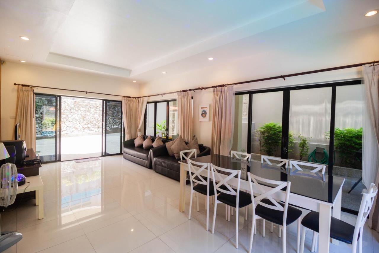 Luxury Pool 4 Bedroom 900m 1.5 Km Downtown