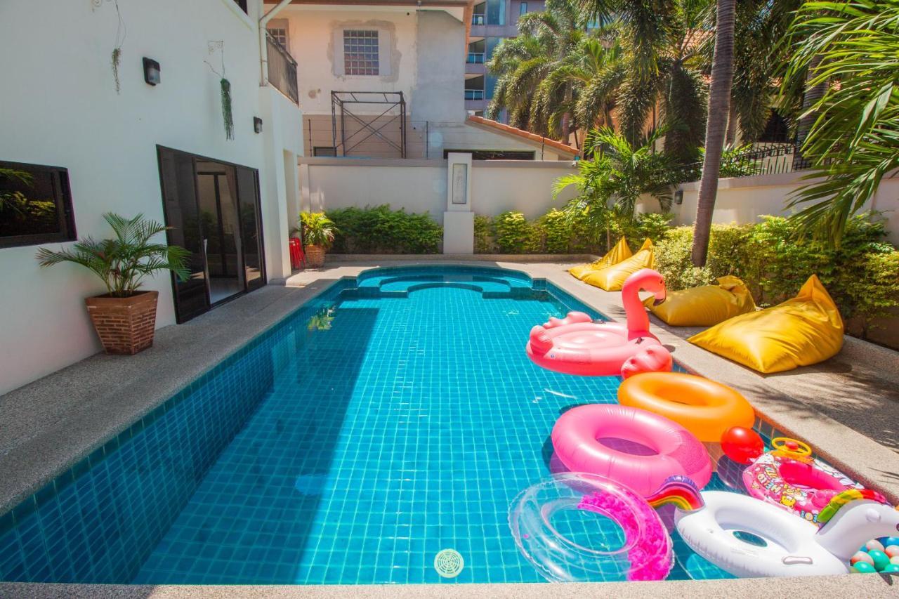 Villa Luxury Pool 4 Bedroom 900m 1.5 Km Downtown