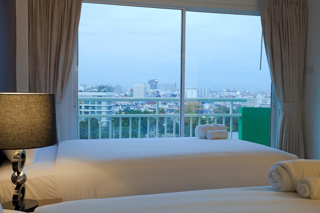 Wiz Hotel 3*