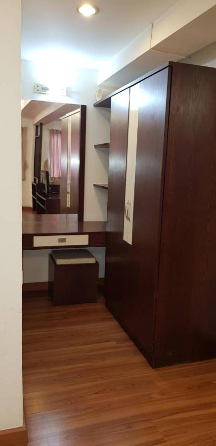 Jolly & Restaurant Guest house