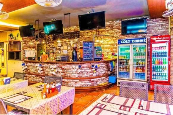 Jolly & Restaurant Pattaya